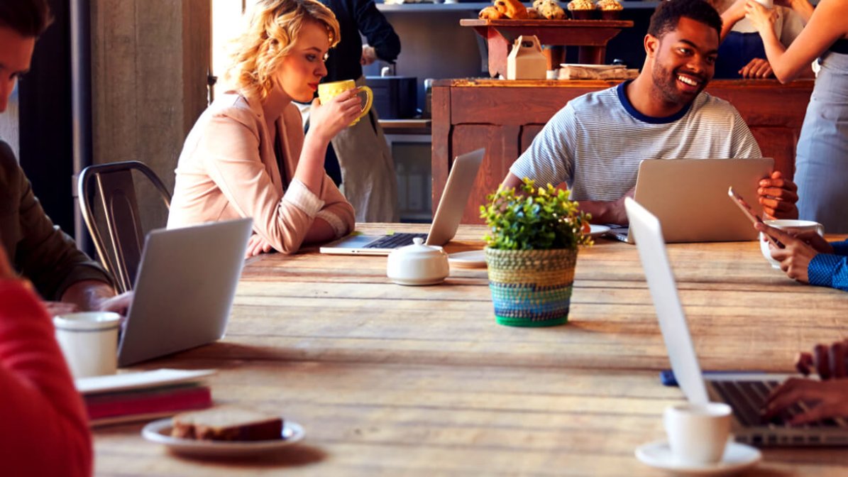 Students working in a cafe